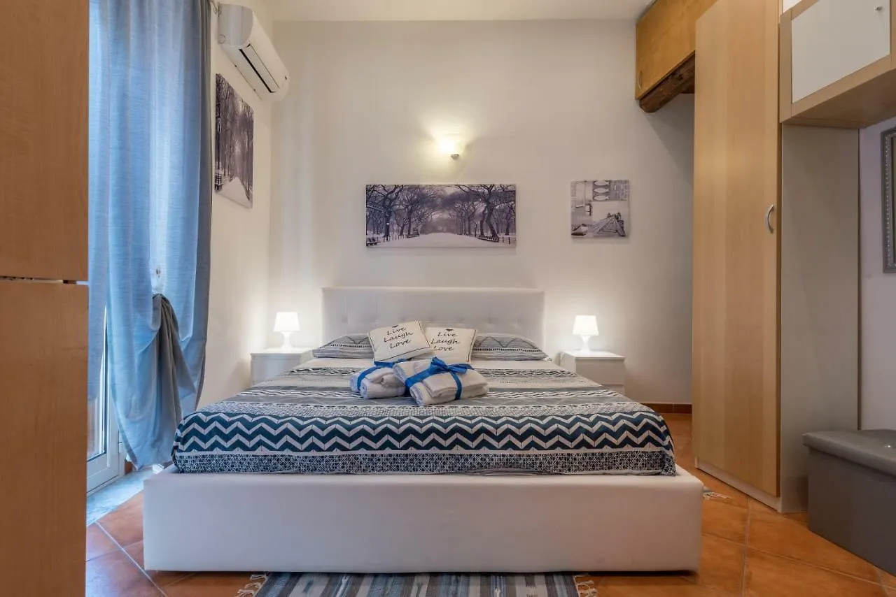 Kasavucciria Apartments Palermo 0*,  Italy